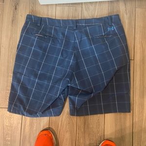 Under Armour golf shorts adult 40